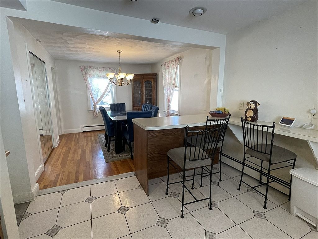 2 Mooney Rd Burlington, MA 01803  | Single Family