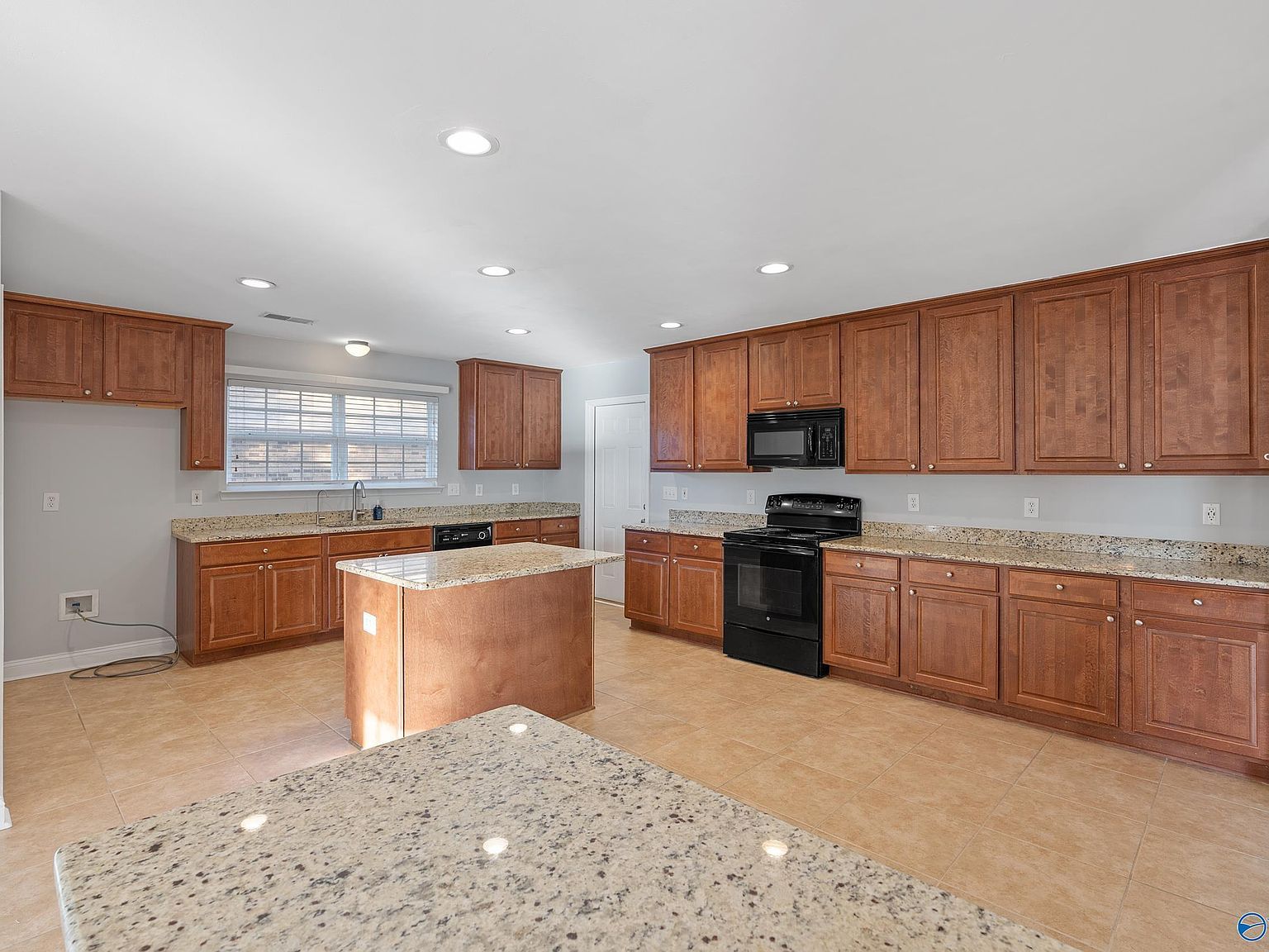 509 Summer Cove Cir NW Madison, AL 35757 | Single Family