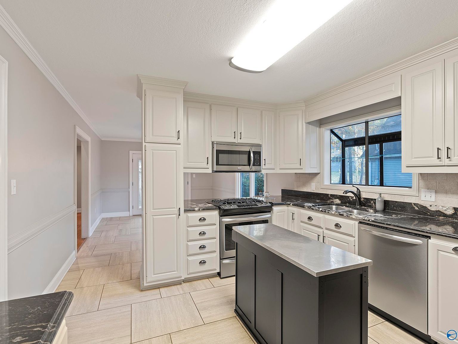 251 Riverbend Cir Guntersville, AL 35976  | Single Family