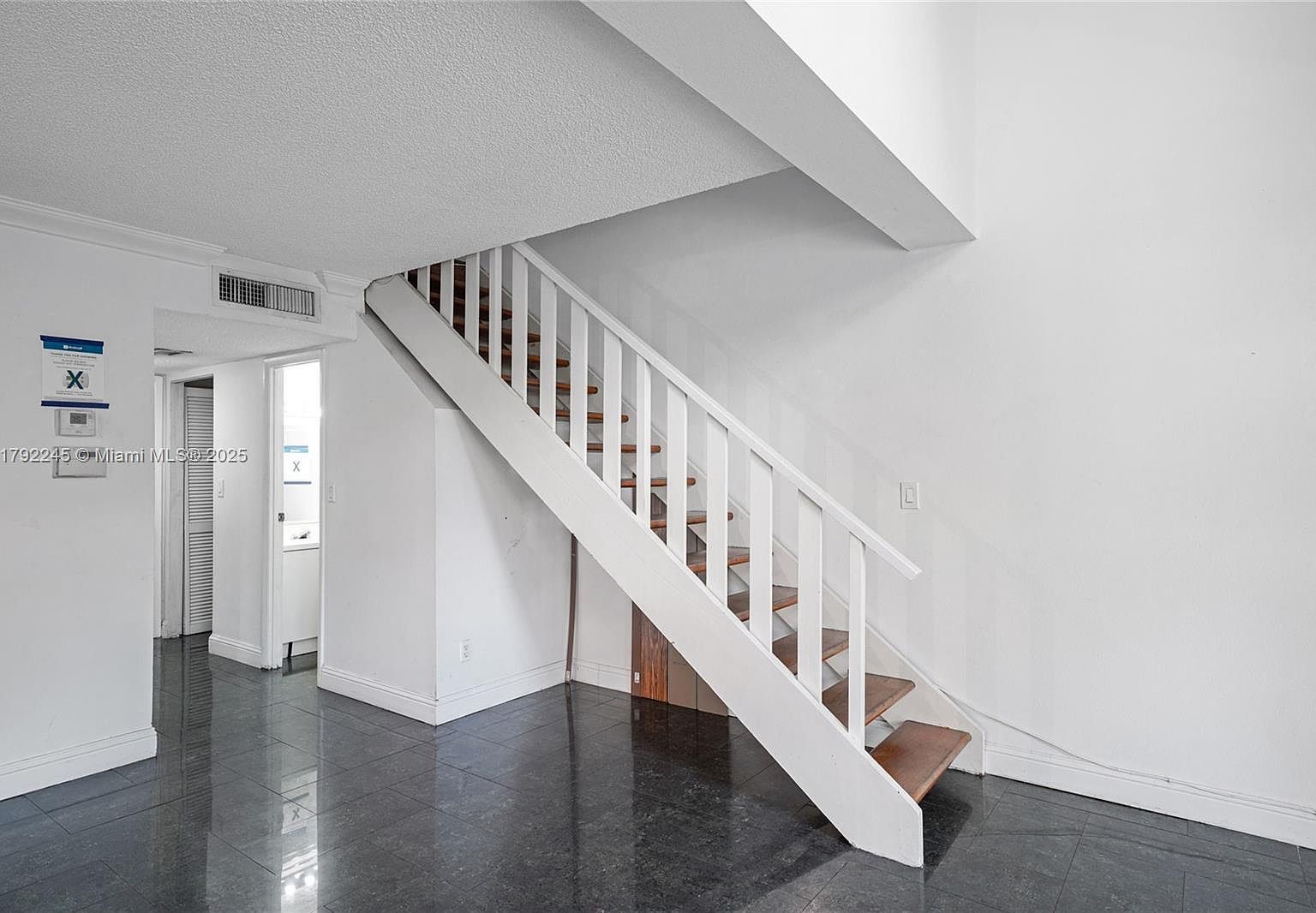 17911 NW 68th Ave APT P208 Hialeah, FL 33015  | Condominium