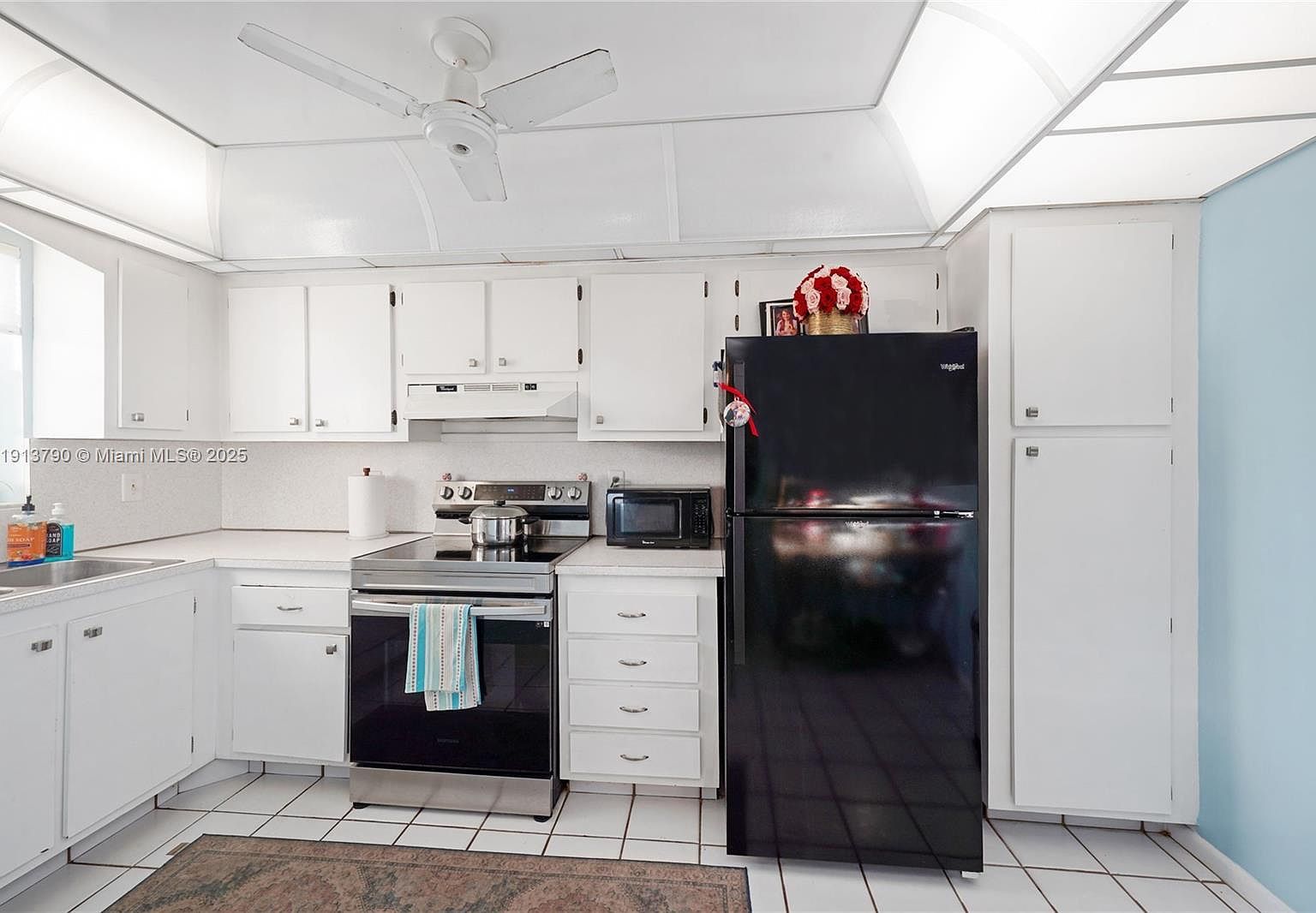 2430 Deer Creek Country Club Blvd #2-609 Deerfield Beach, FL 33442  | Condominium