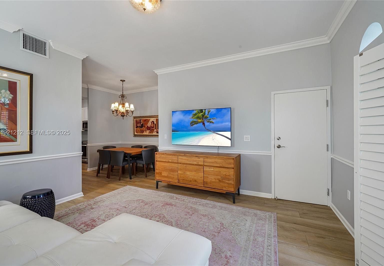 2870 Pine Tree Dr APT 3 Miami Beach, FL 33140  | Condominium