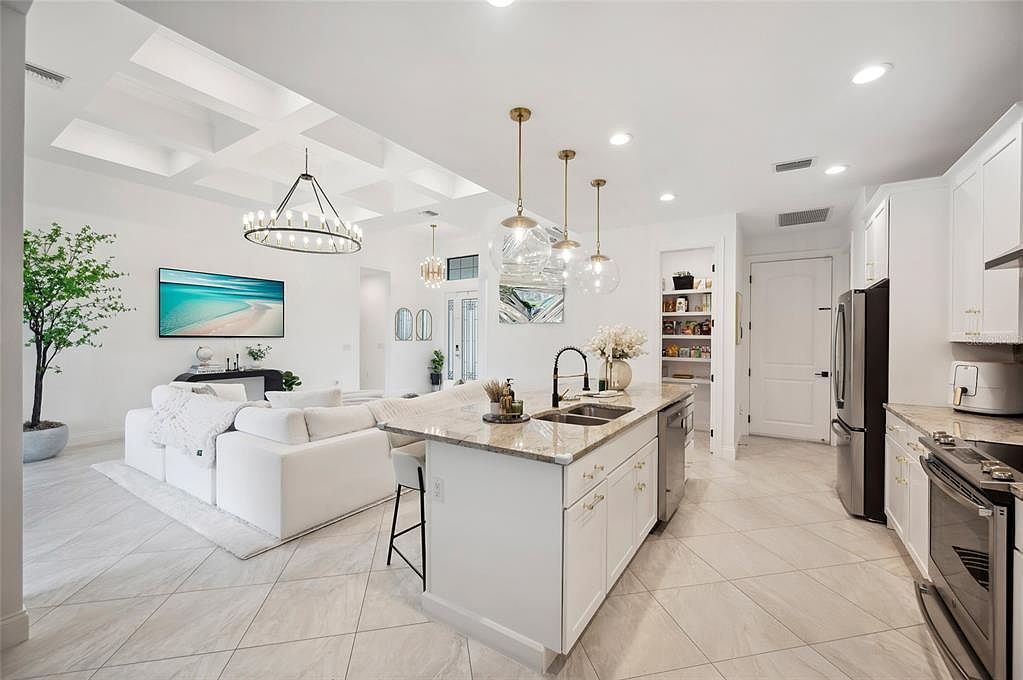 1099 Cimarron Dr Punta Gorda, FL 33950  | Single Family