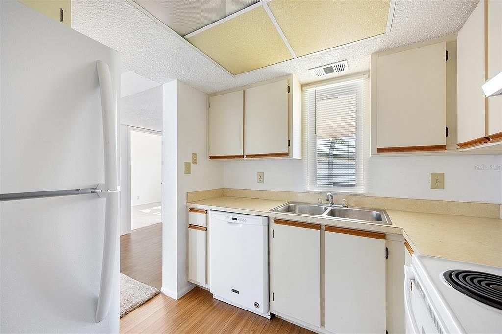 19505 Quesada Ave #EE204 Pt Charlotte, FL 33948 | Condominium