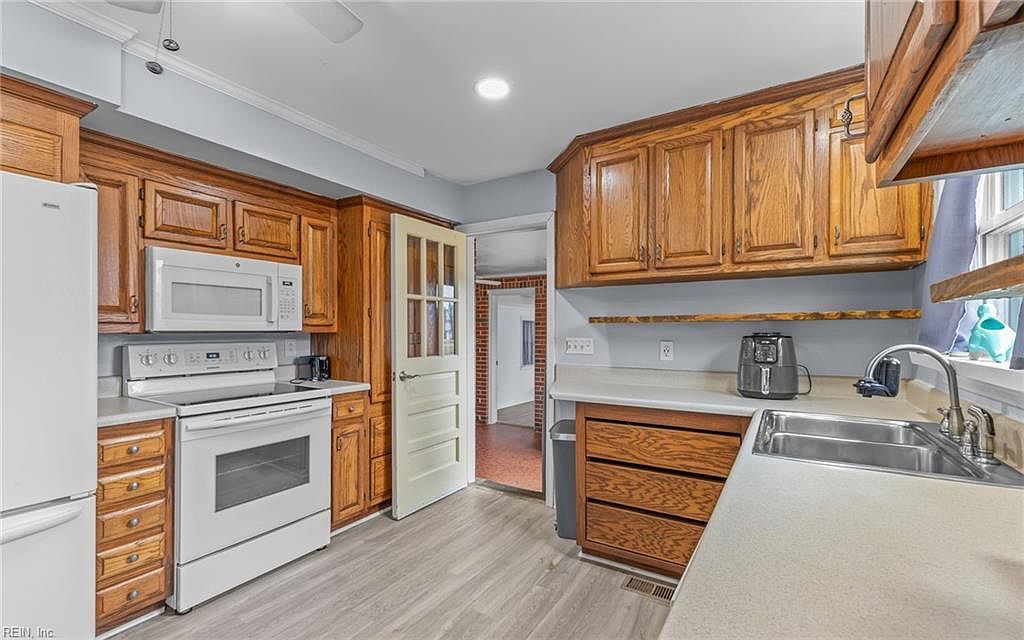 204 George Washington Hwy N Chesapeake, VA 23323  | Single Family