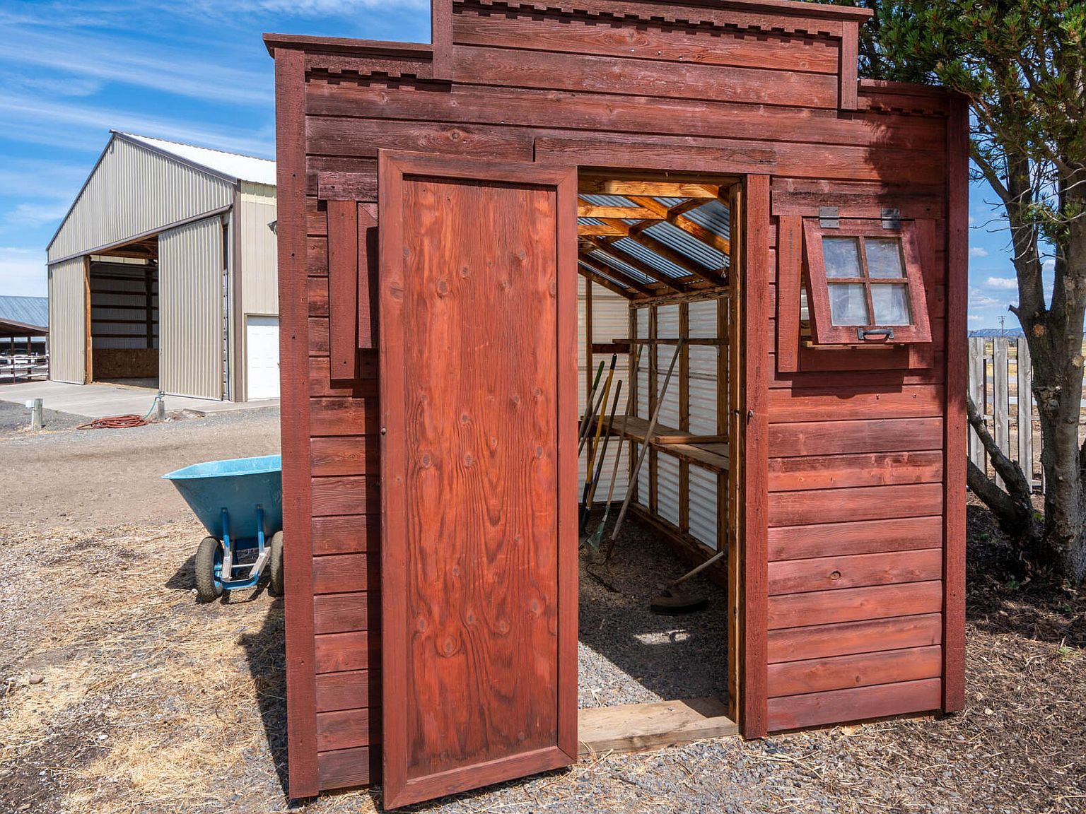 547 SW Bear Dr Madras, OR 97741  | Single Family