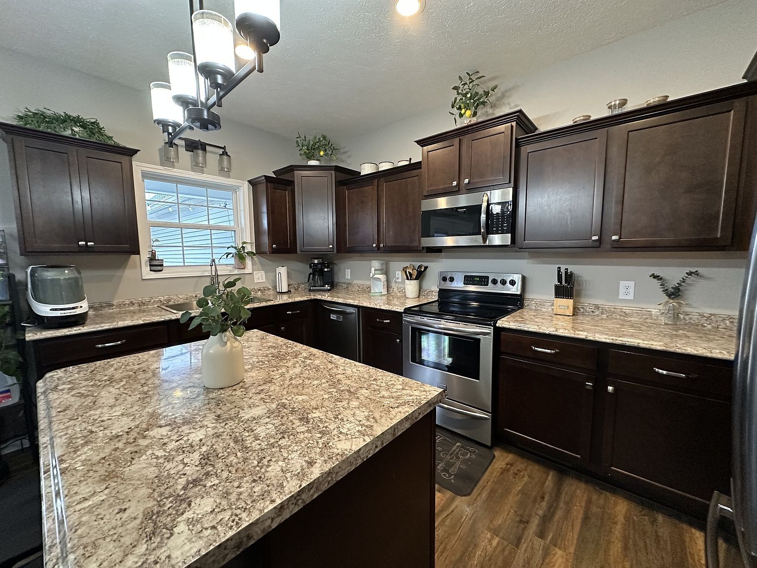 1028 Mount Vernon Rd Bethpage, TN 37022  | Single Family