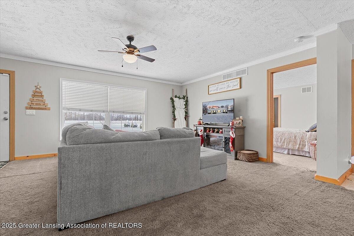 10870 Eaton Rapids Rd Springport, MI 49284 | Single Family