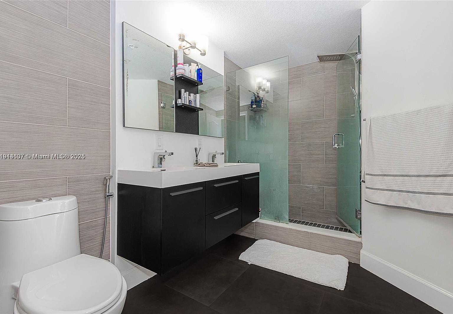 17425 NW 75th Pl APT 106 Hialeah, FL 33015  | Condominium