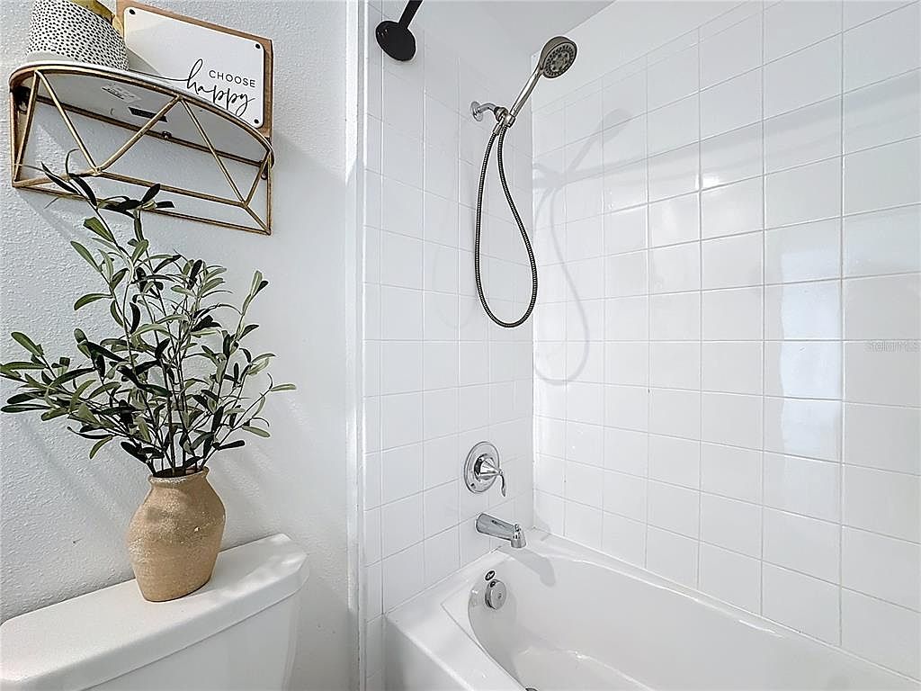 6952 Dilly Lake Ave Groveland, FL 34736 | Single Family