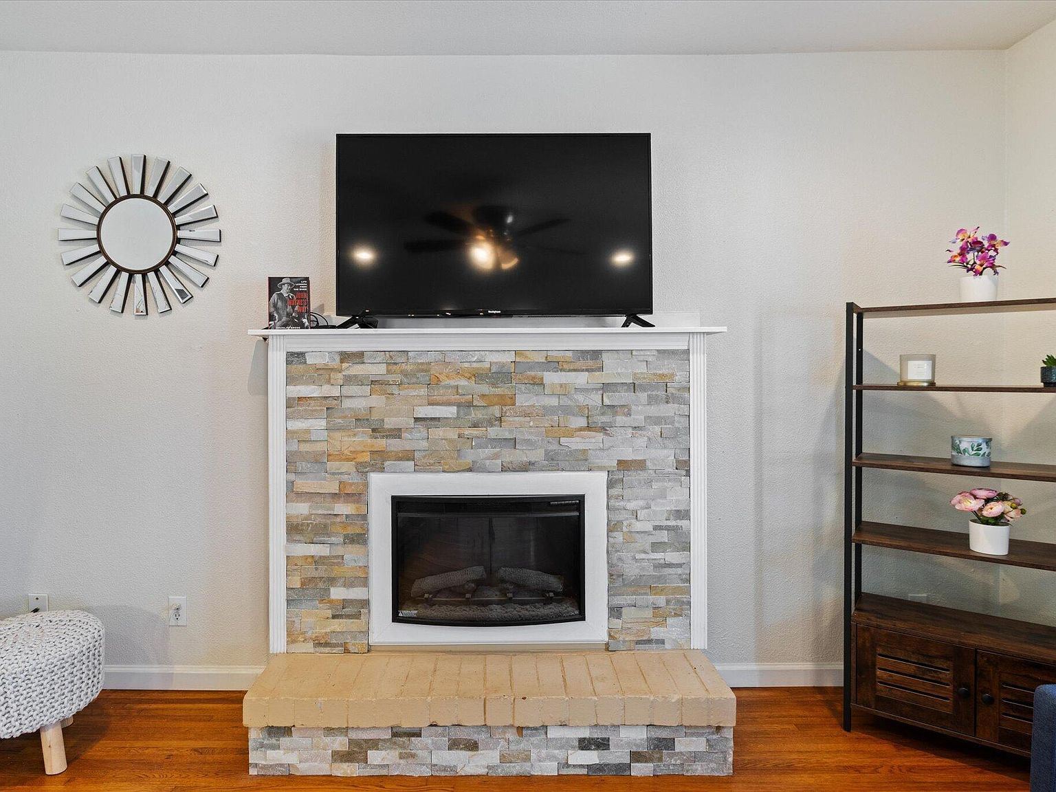 1381 Jeffries Ave Anderson, CA 96007  | Single Family