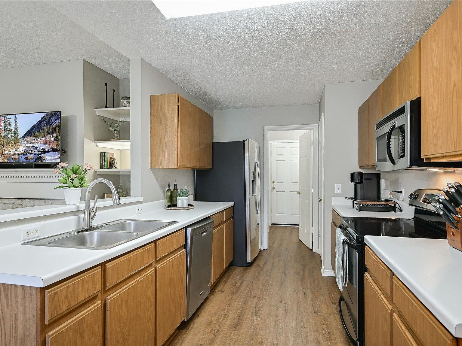 2124 Coats Cir Austin, TX 78748  | Single Family