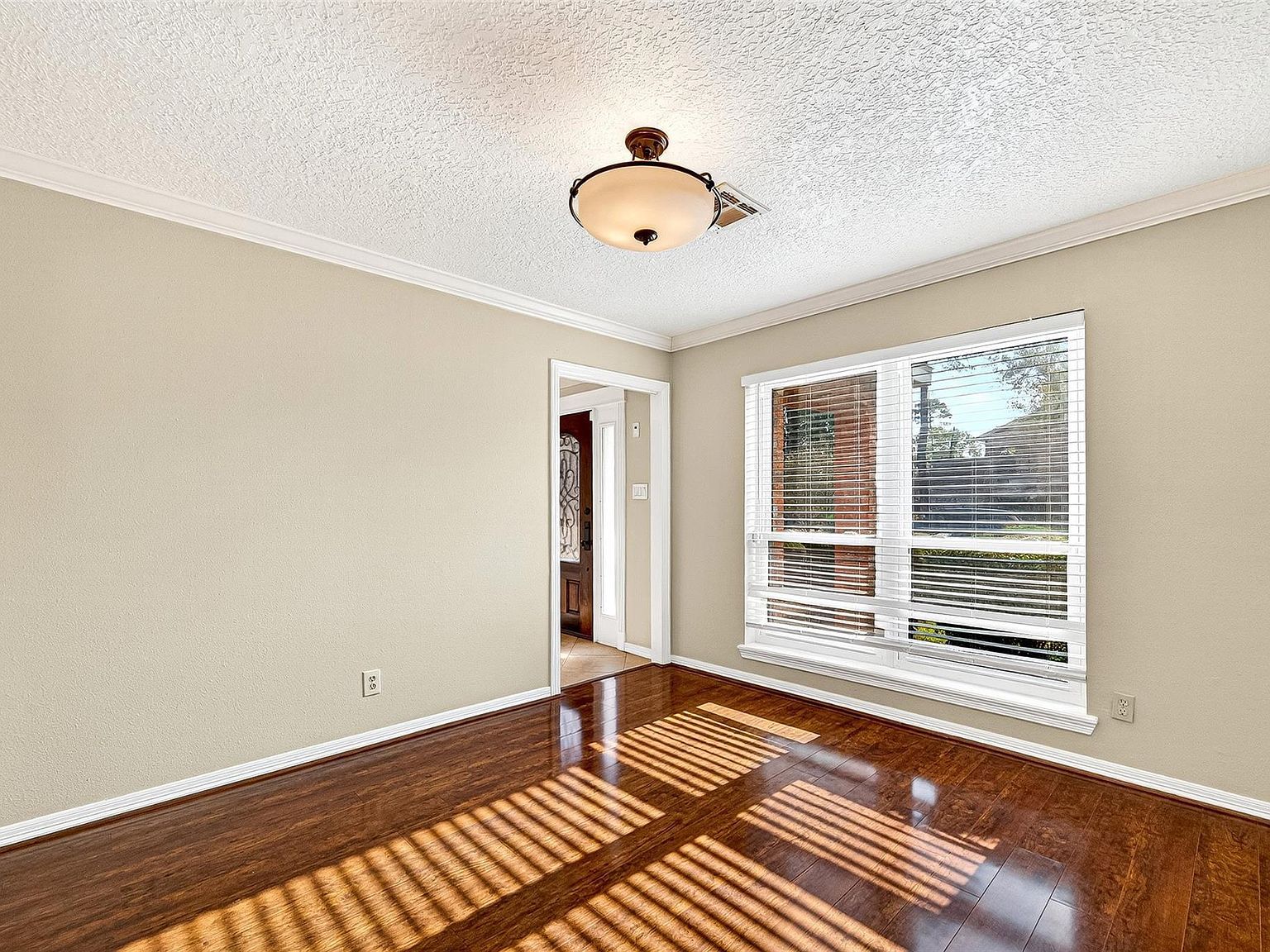 346 Ballantrae Ln Houston, TX 77015  | Single Family