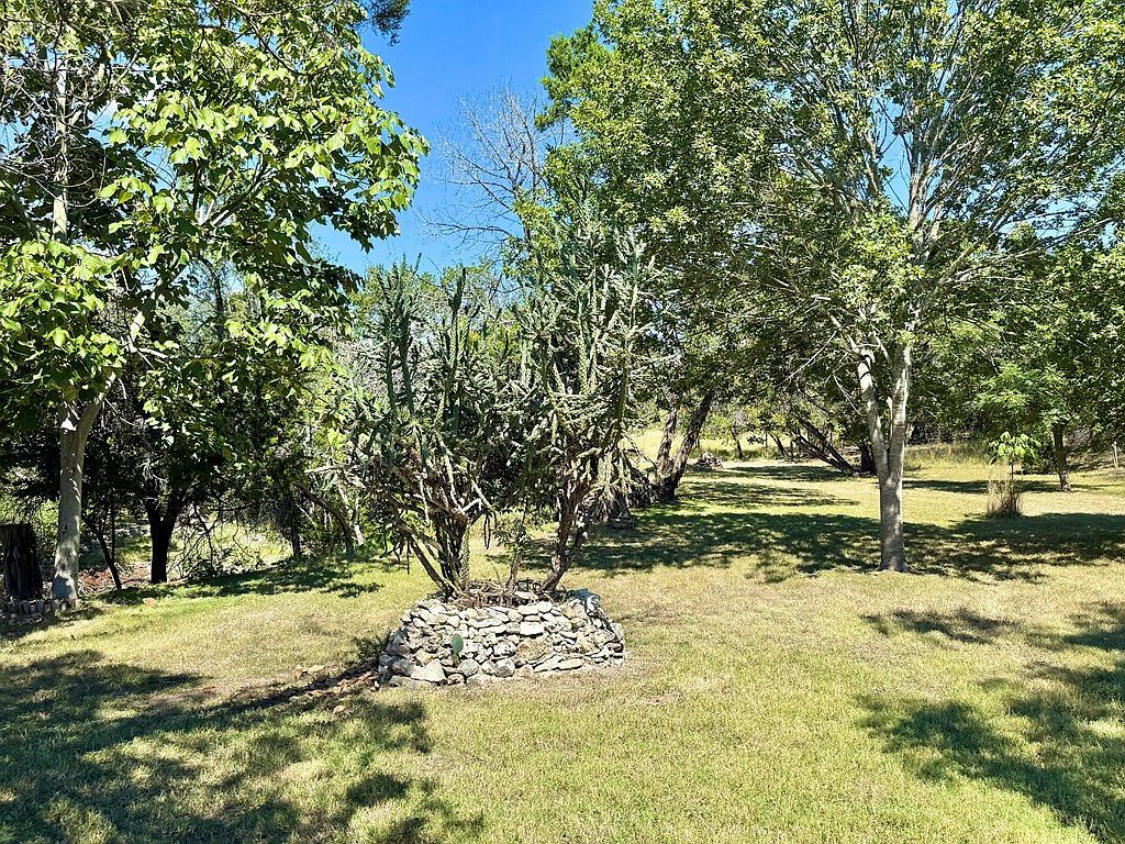 204 Aqua Vista Dr Kerrville, TX 78028  | Single Family