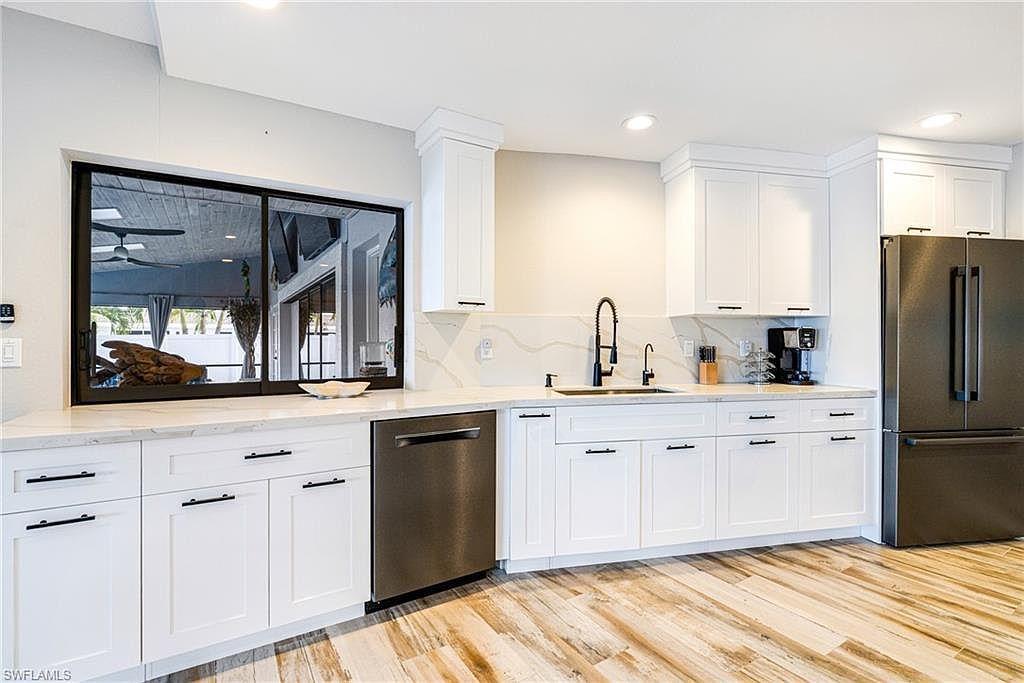 1911 SE 32nd Ter Cape Coral, FL 33904  | Single Family