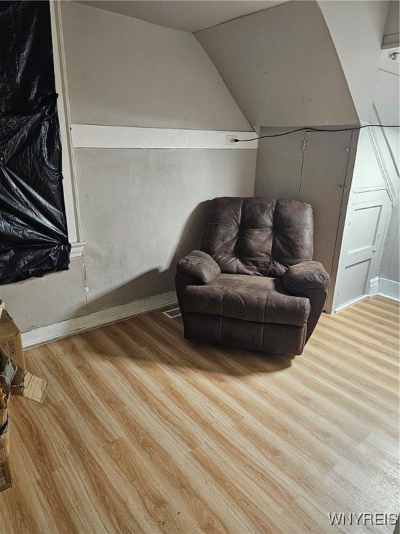 81 Kingston Pl Buffalo, NY 14210  | Multi Family