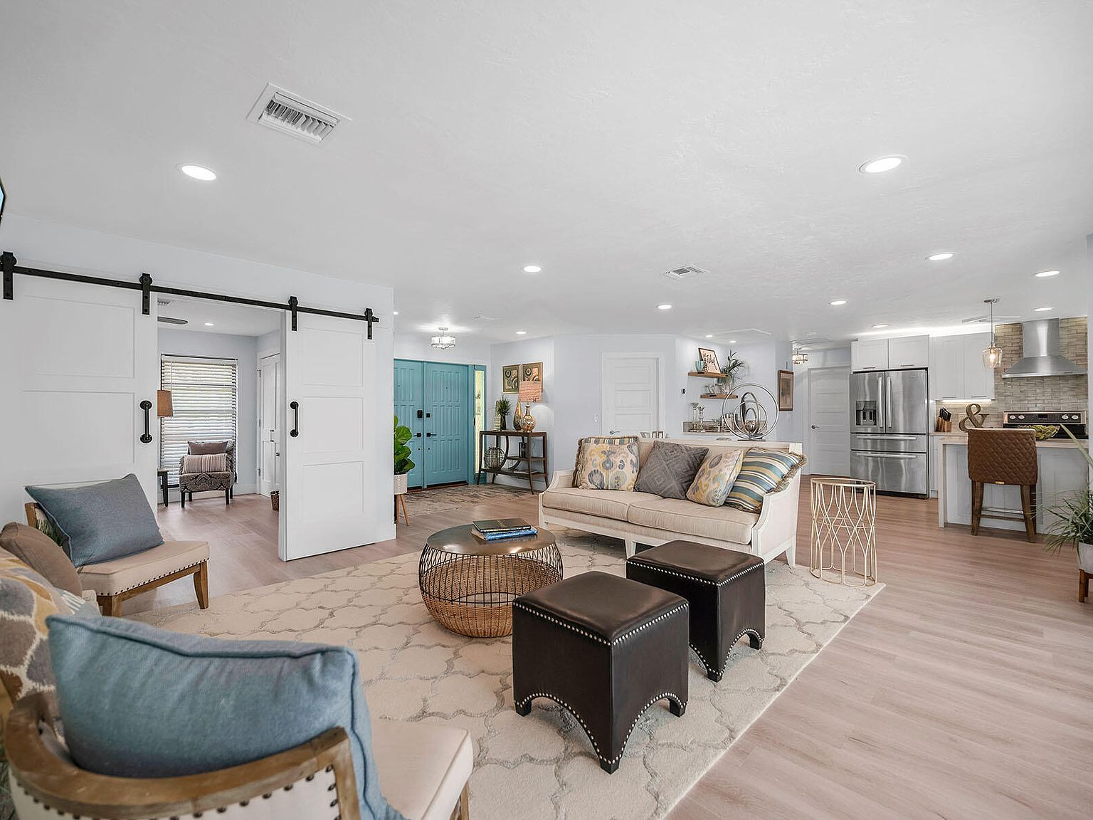 143 Saint Andrews Blvd Naples, FL 34113  | Single Family