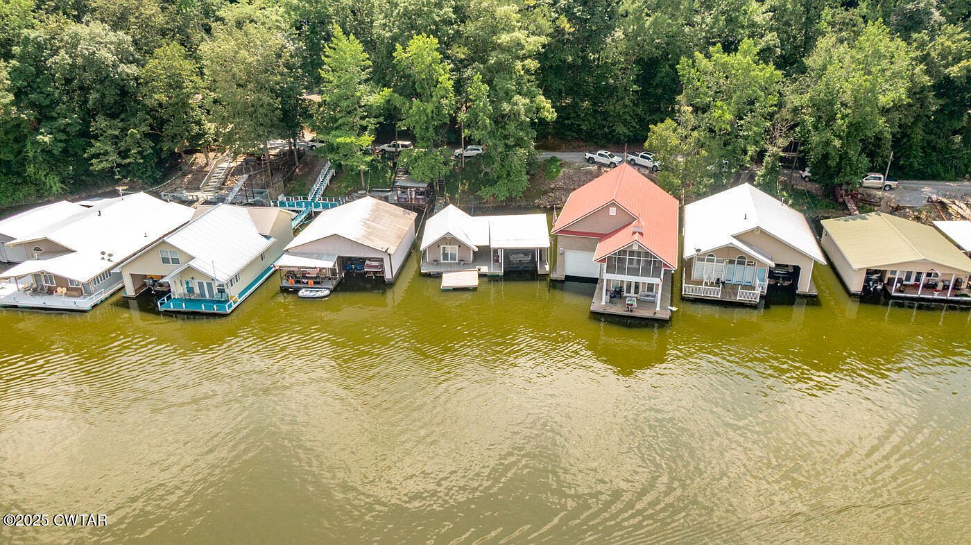 105 Waller Ln Parsons, TN 38363  | Single Family