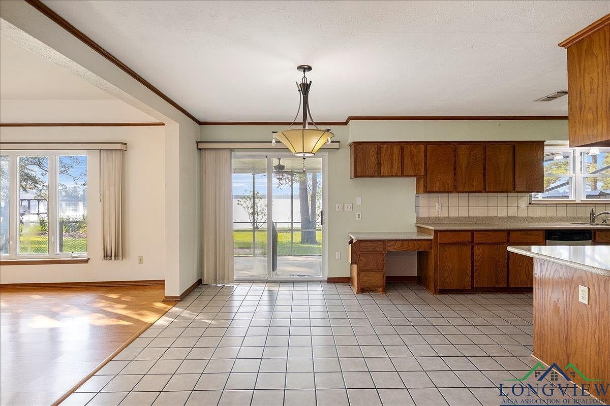 613 County Road 1572 Carthage, TX 75633  | Single Family