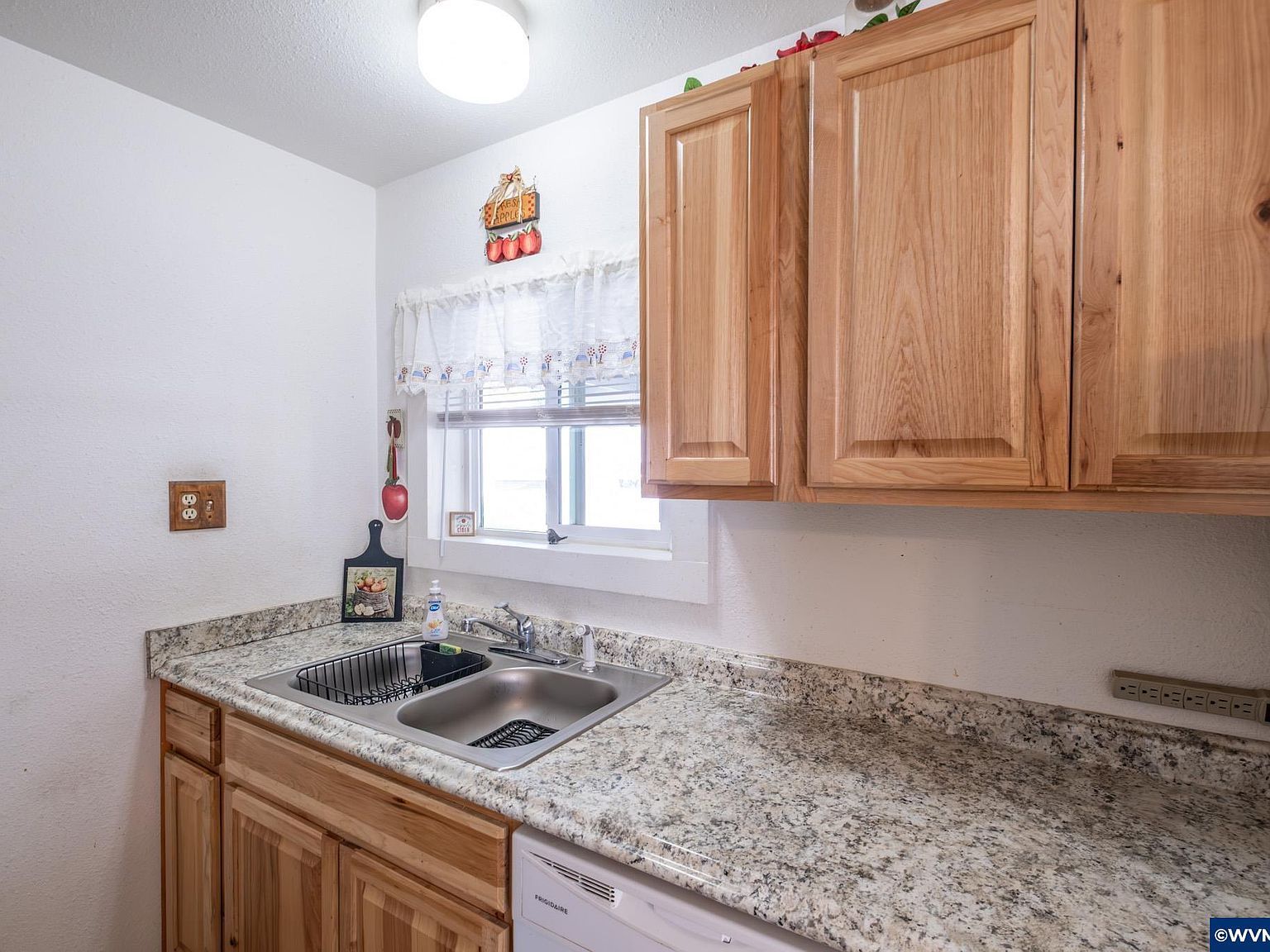 1665 Dogwood St Sweet Home, OR 97386  | Single Family