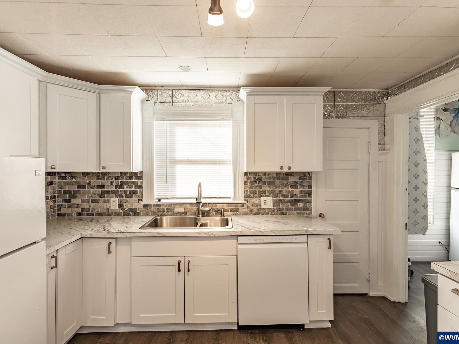 488 S 2nd St Lebanon, OR 97355  | Single Family