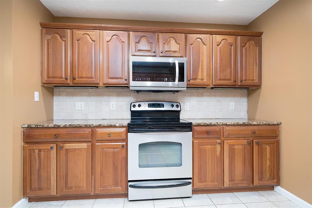 3816 Meadowbrook Ct Owensboro, KY 42303  | Single Family