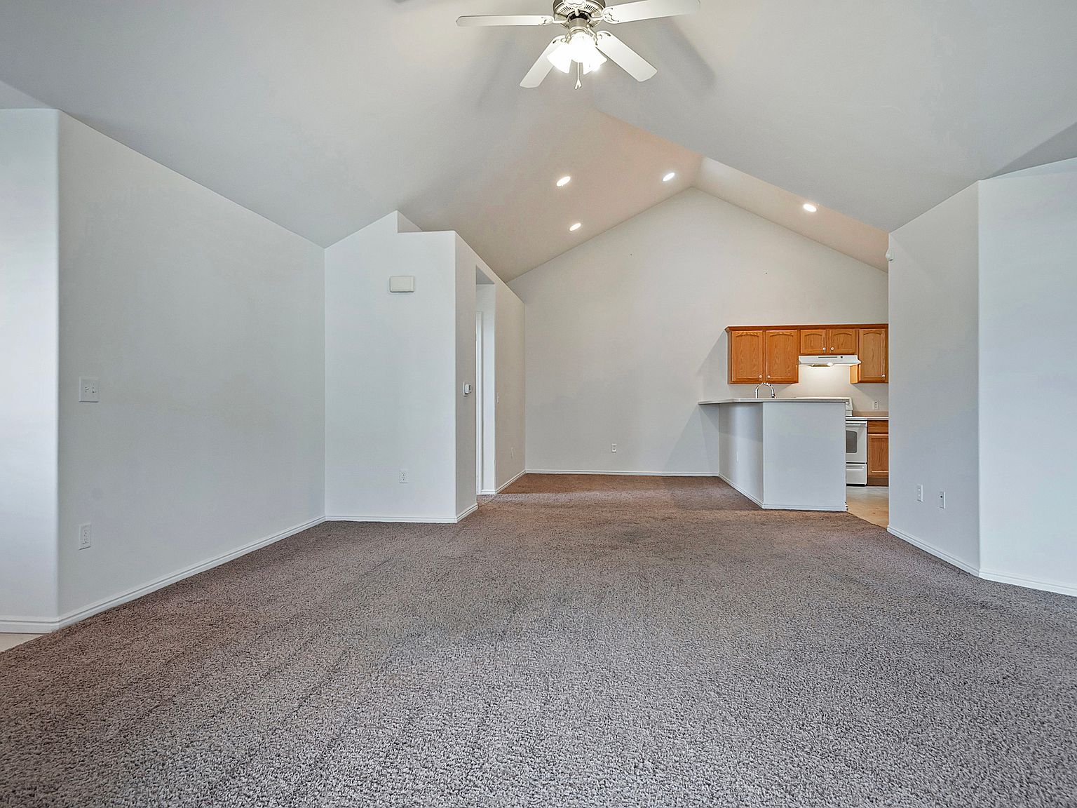 2901 W Abbey Springs Cir West Jordan, UT 84084 | New build