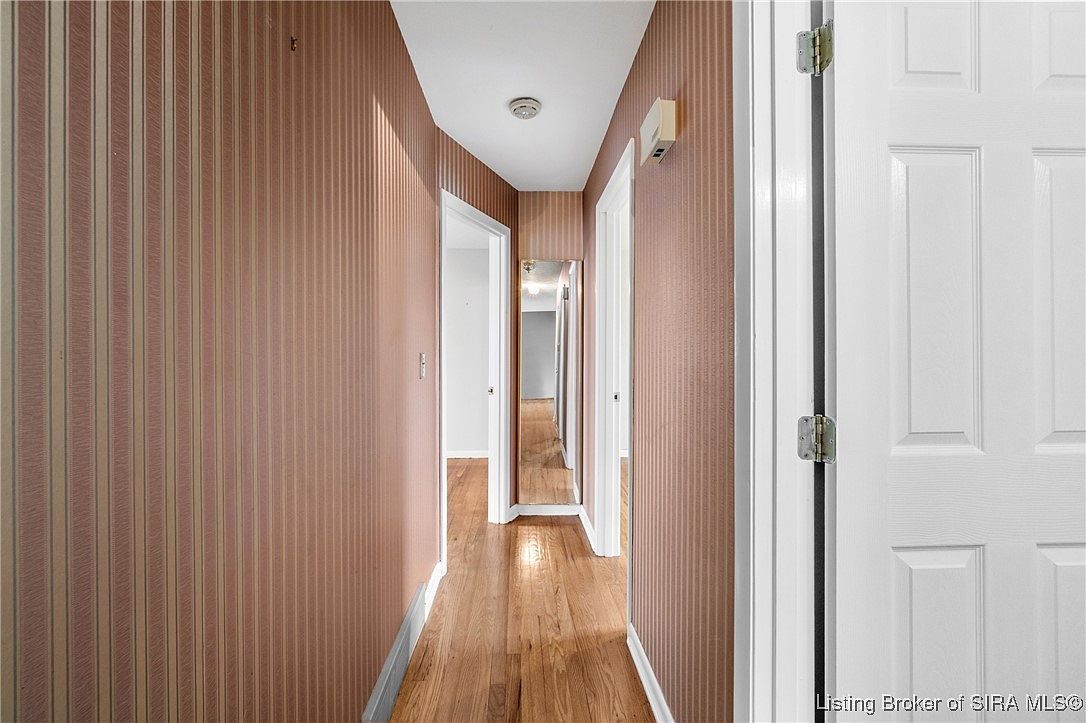 925 Redwood Dr Clarksville, IN 47129  | Single Family