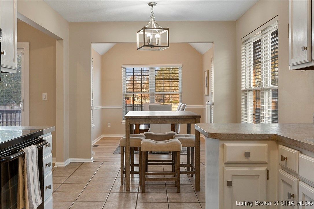 8504 Twin Springs Dr Sellersburg, IN 47172 | Single Family