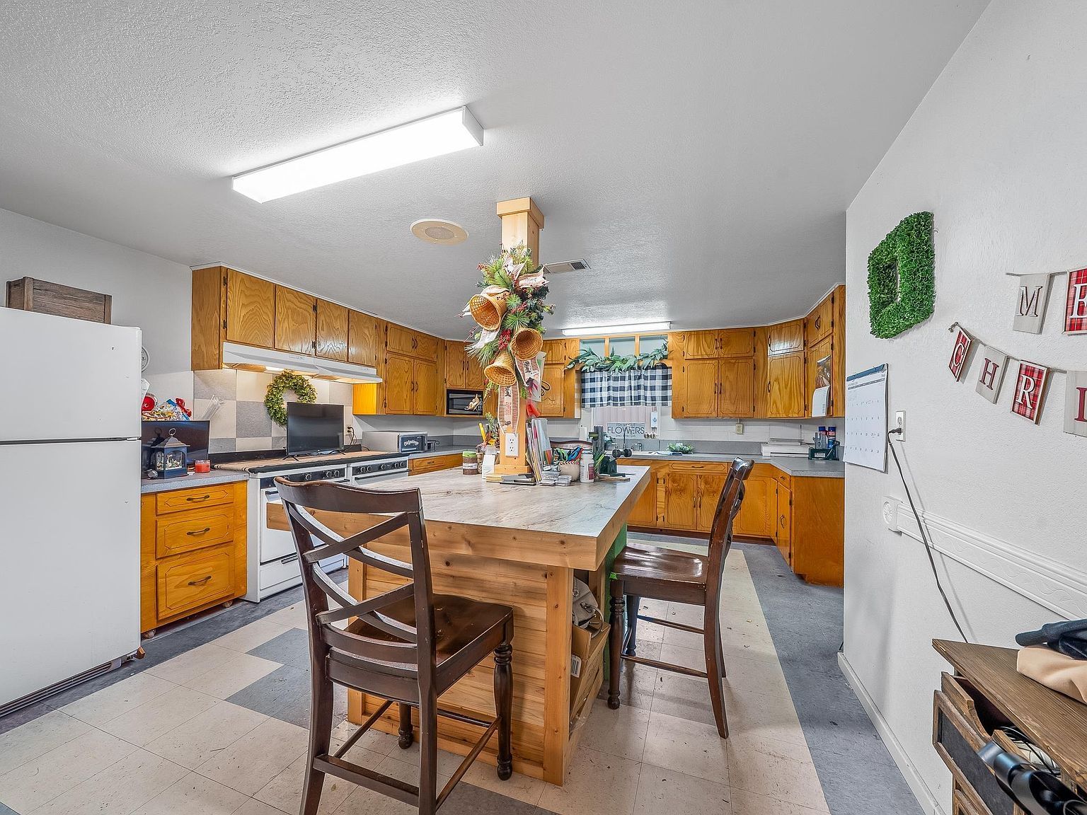 808 Broad St Winthrop, AR 71866  | Single Family