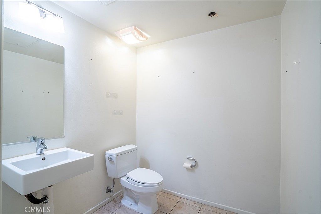 2864 Sunset Pl APT 205 Los Angeles, CA 90005 | Condominium