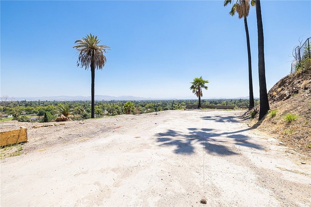 875 W Vista Dr San Bernardino, CA 92405  | Land/Lot