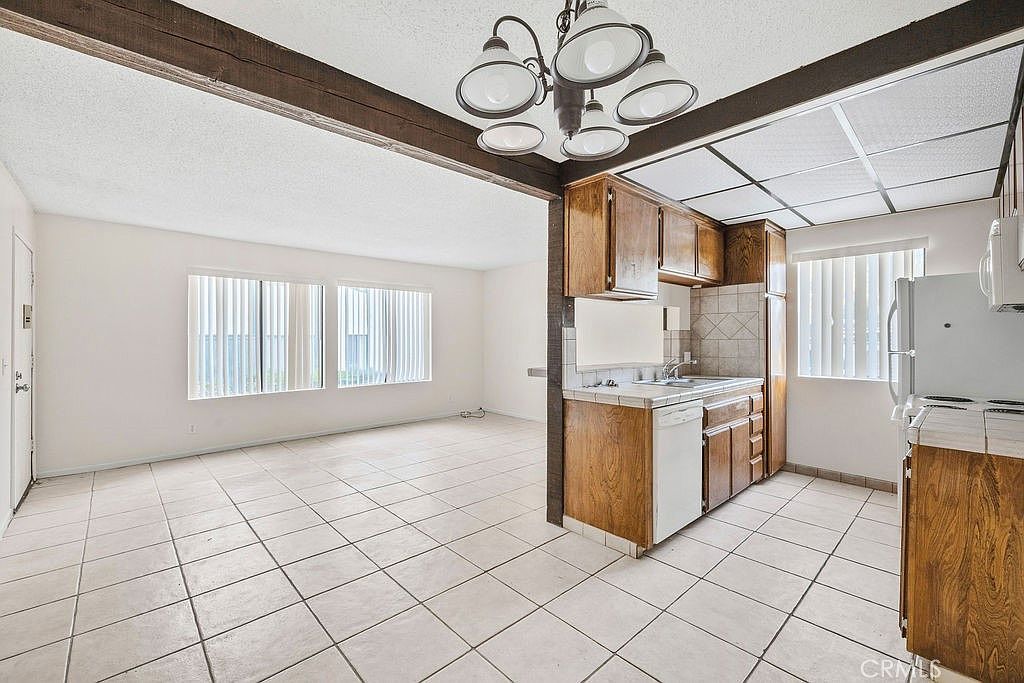 1735 E Washington St APT F14 Colton, CA 92324 | Condominium