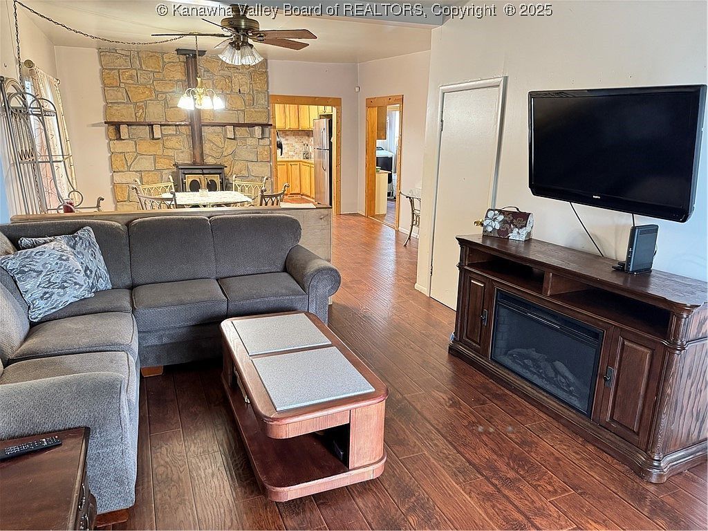 3516 Washington St W Charleston, WV 25387  | Single Family