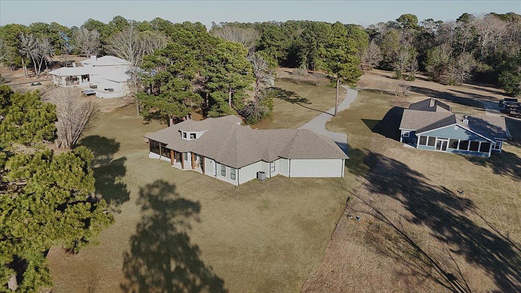 400 Sunnyshore Dr Hemphill, TX 75948  | Single Family
