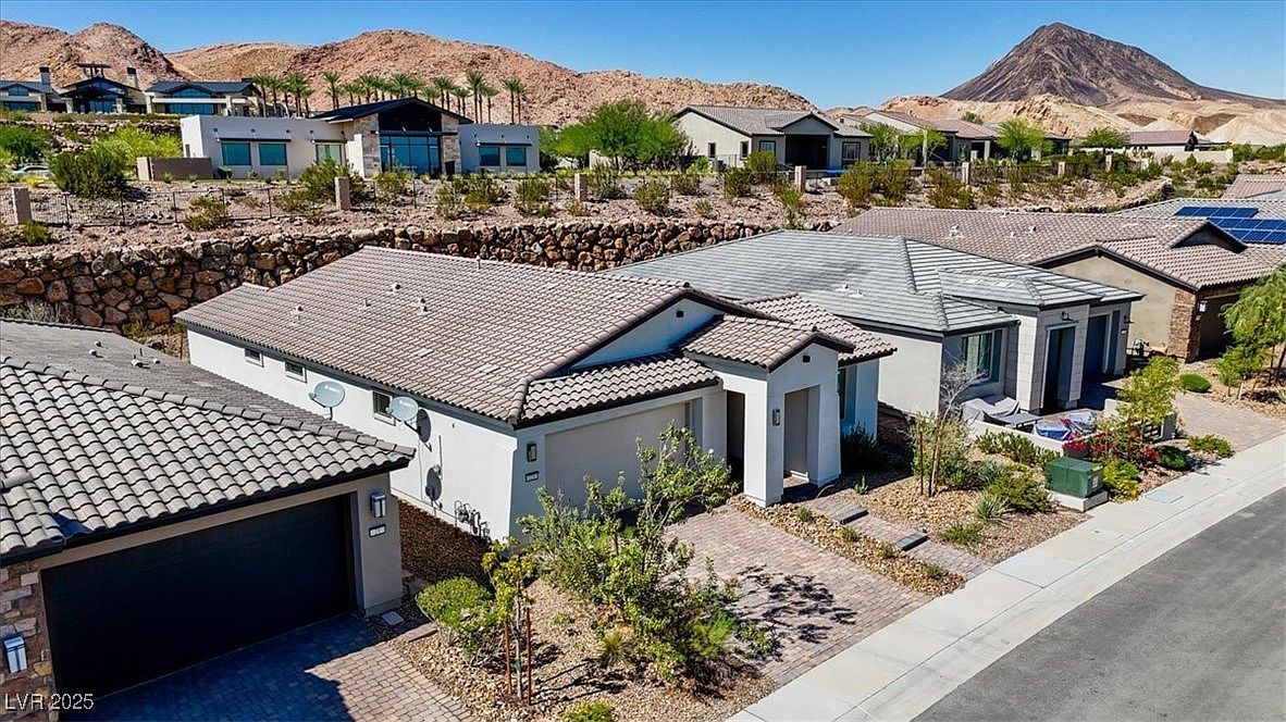 25 Stone Yucca Ct Henderson, NV 89011  | Single Family