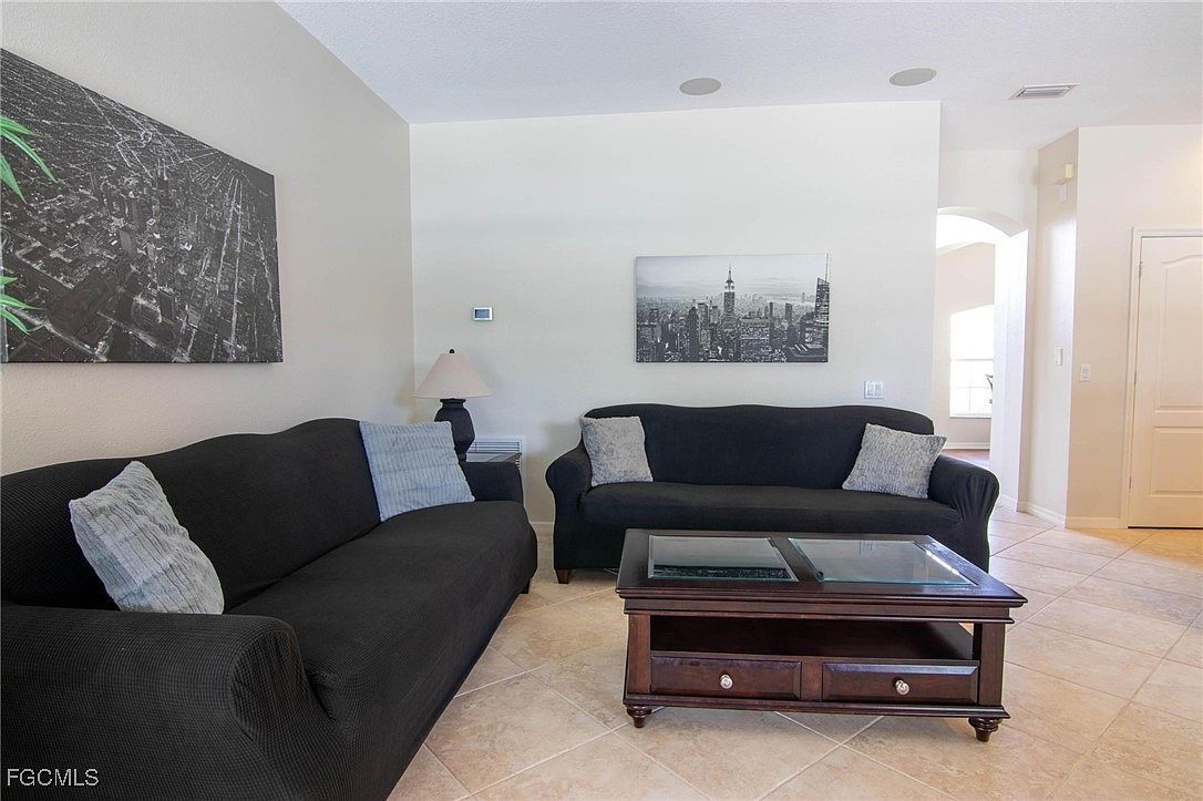 2550 Verdmont Ct Cape Coral, FL 33991  | Single Family