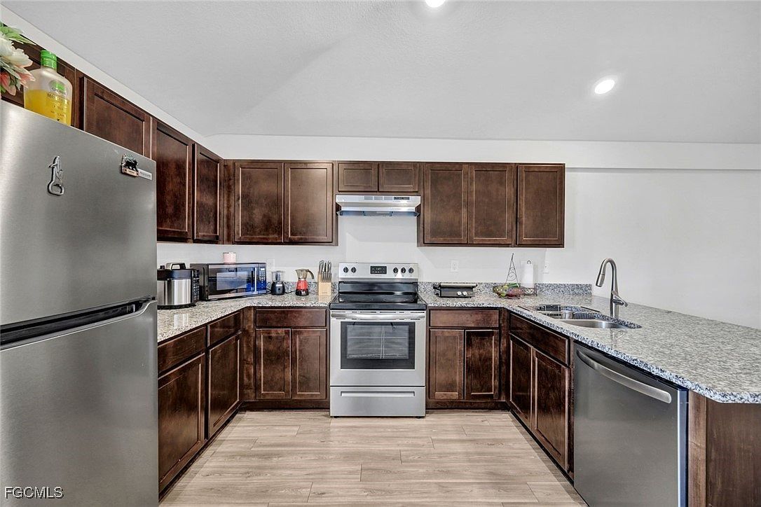 3823 SW 8th Ct Cape Coral, FL 33914  | Multi Family