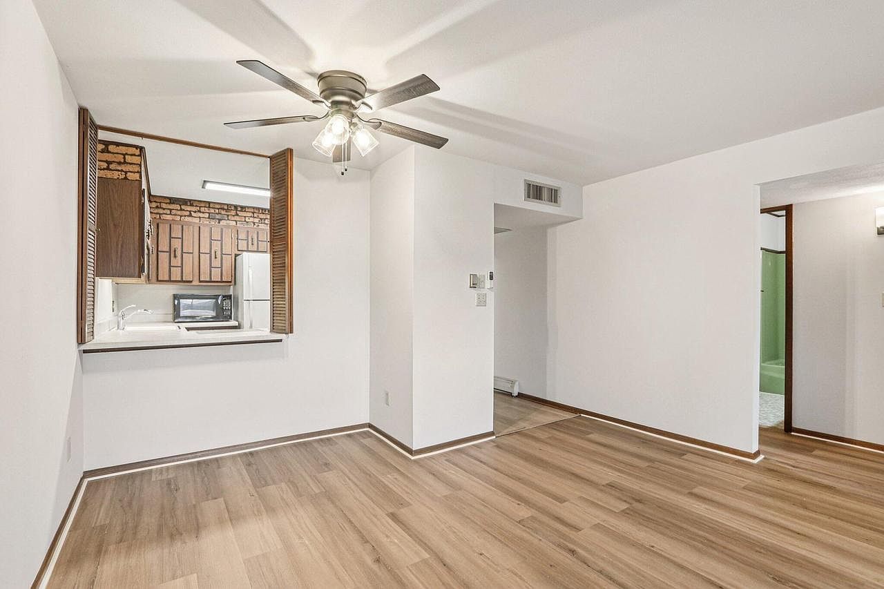 11937 W Appleton Ave UNIT 20 Milwaukee, WI 53224  | Condominium