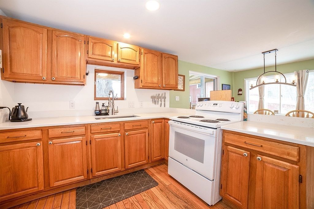 178 James St Barre, MA 01005 | Single Family