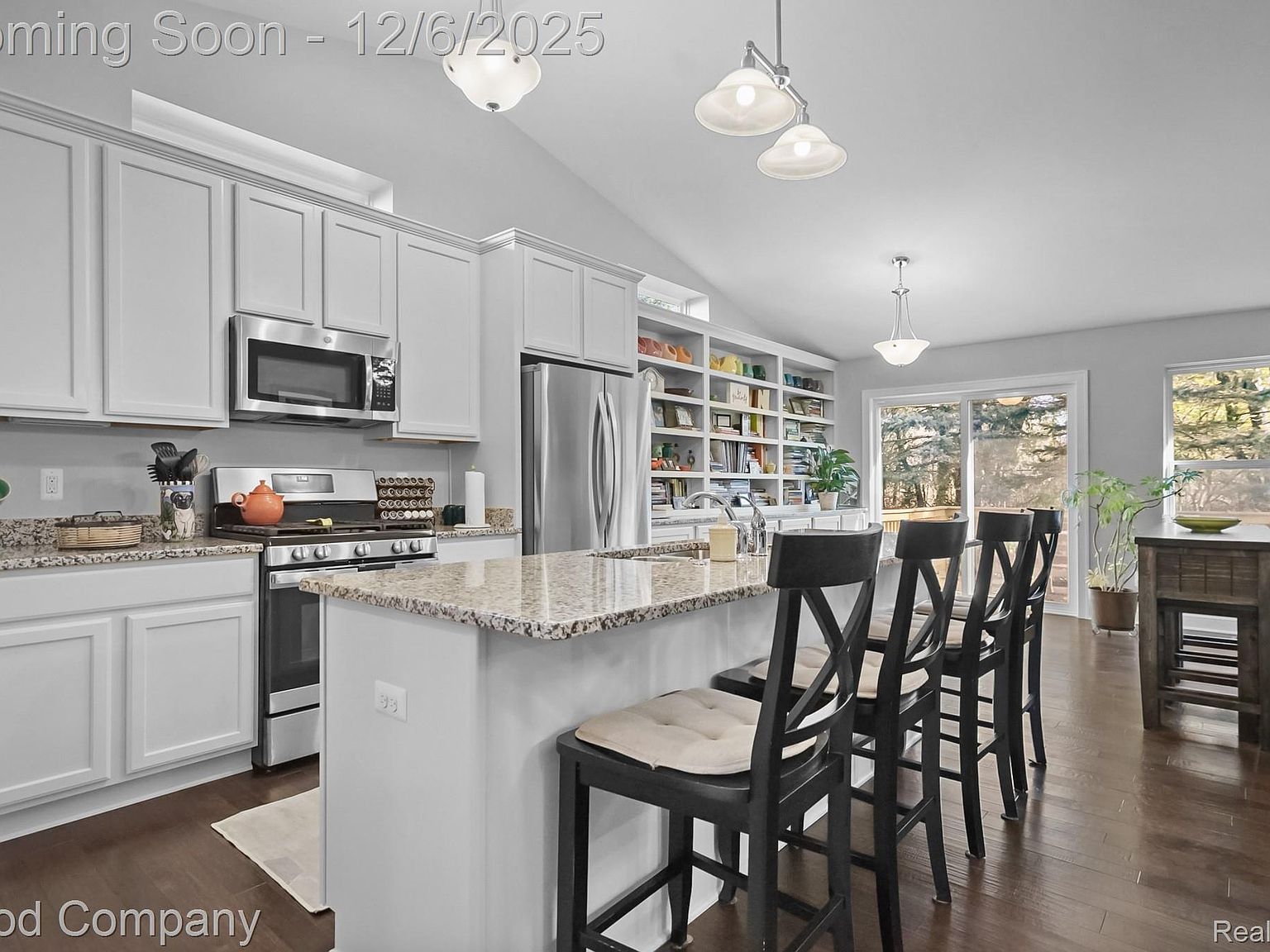 1938 Genoa Cir #13 Howell, MI 48843  | Condominium