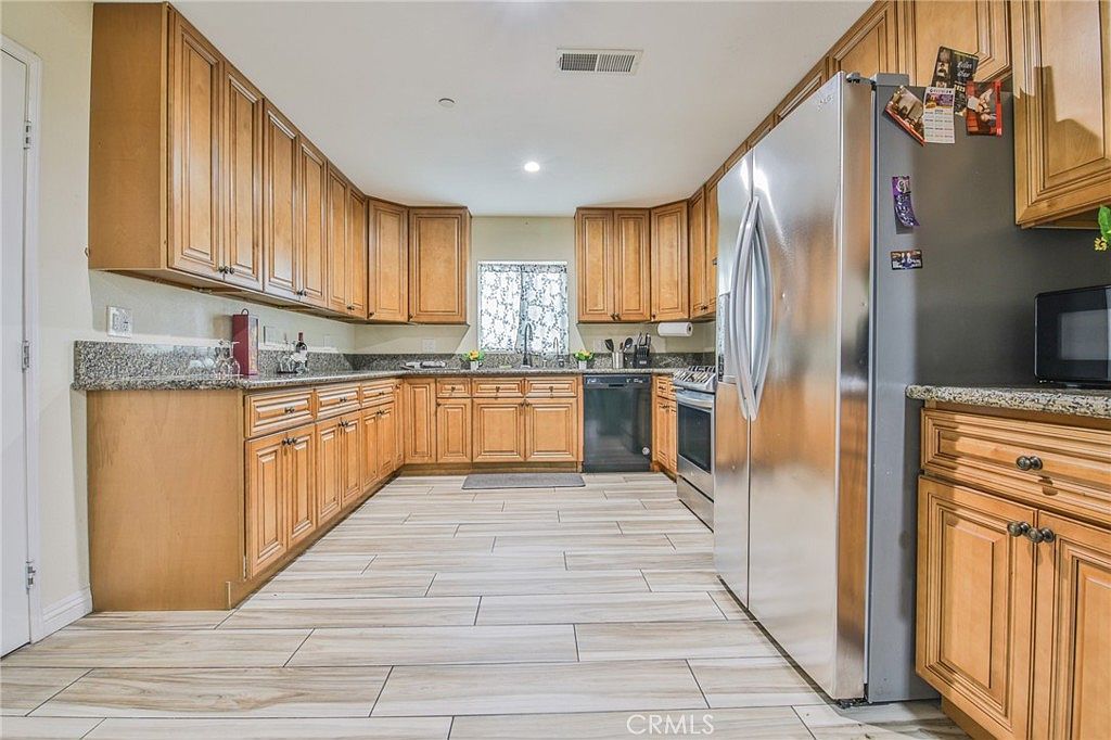 1019 W Arbutus St Compton, CA 90220 | Single Family