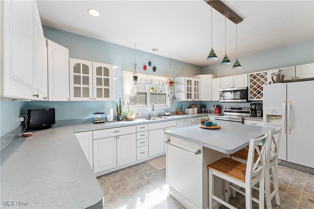 11470 Bowen Rd Mantua, OH 44255  | Single Family