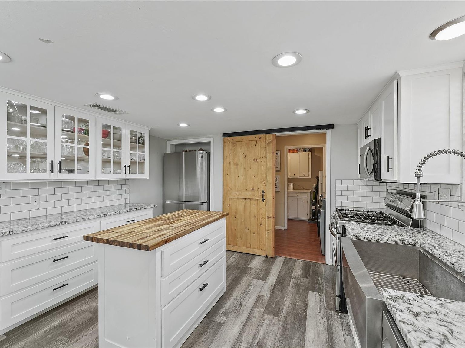 2408 Chelmsford Ct Alvin, TX 77511  | Single Family