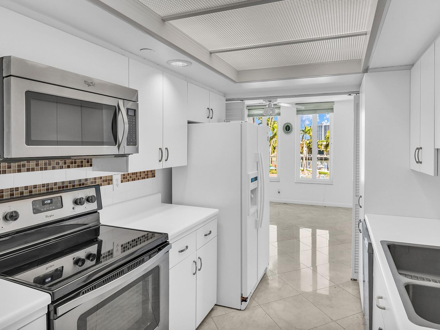 120 SE 5th Ave APT 337 Boca Raton, FL 33432 | Condominium