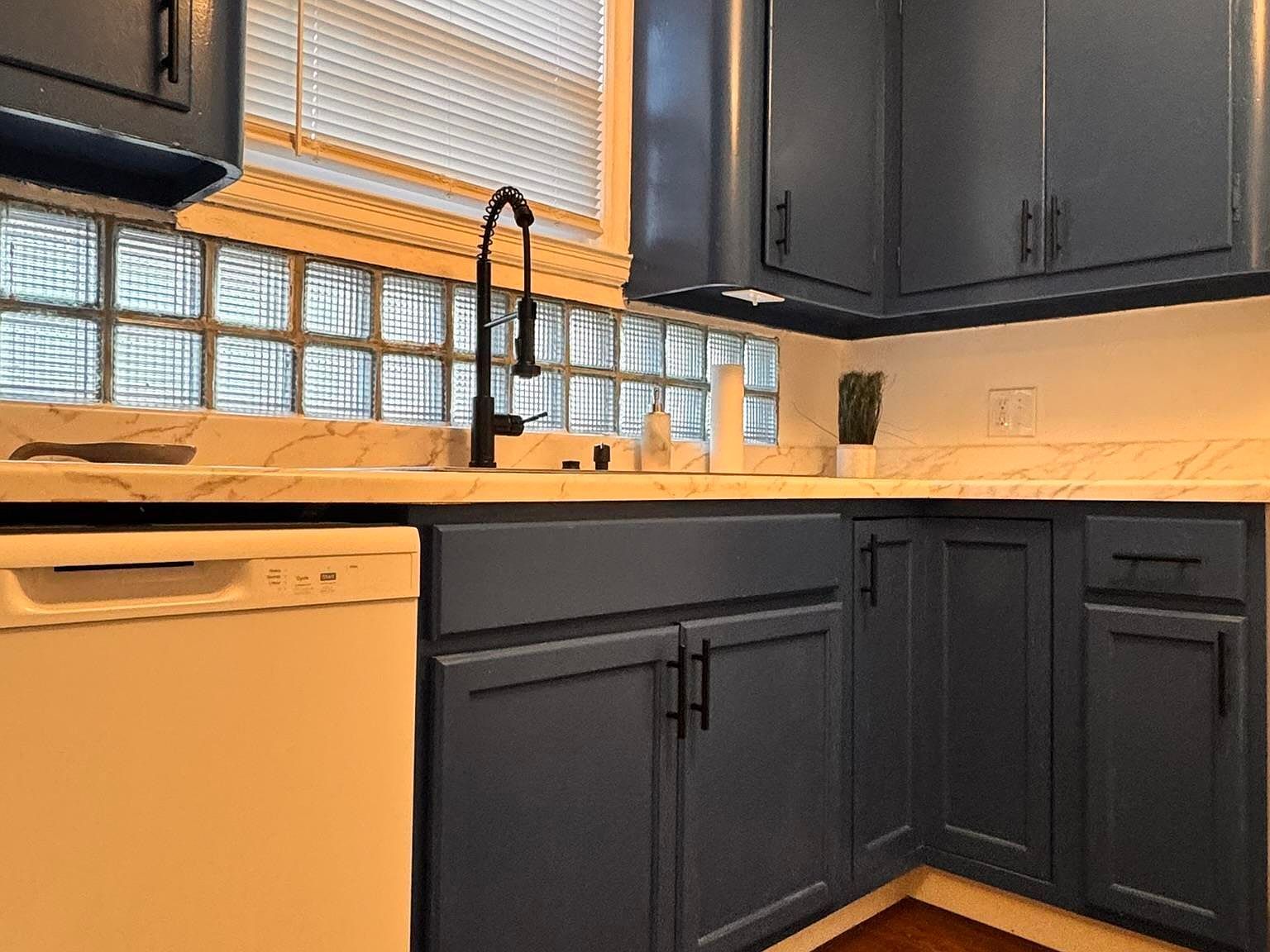 317 SW Hillside Dr Topeka, KS 66611  | Single Family