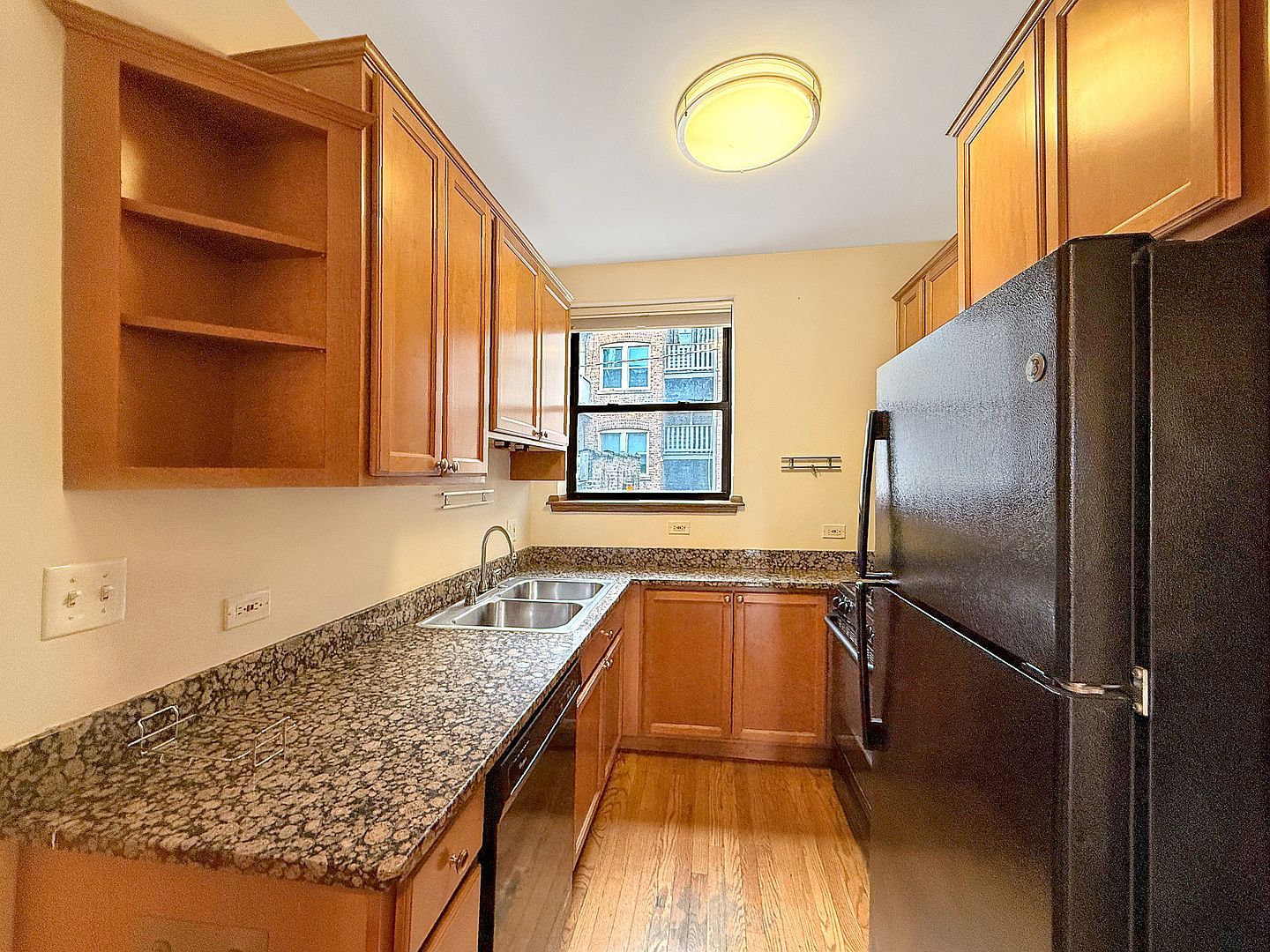 842 Wesley Ave APT 1 Oak Park, IL 60304  | Condominium