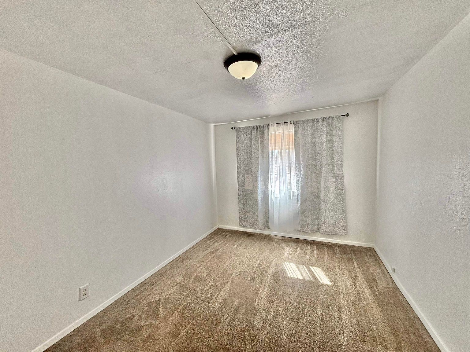 501 Kingston Dr Alamogordo, NM 88310  | Single Family