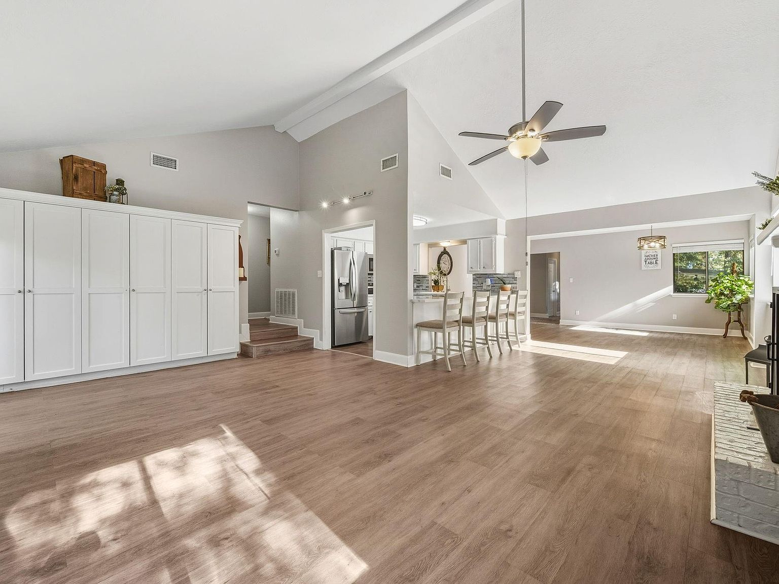 141 White Oak Cir Pointblank, TX 77364  | Single Family