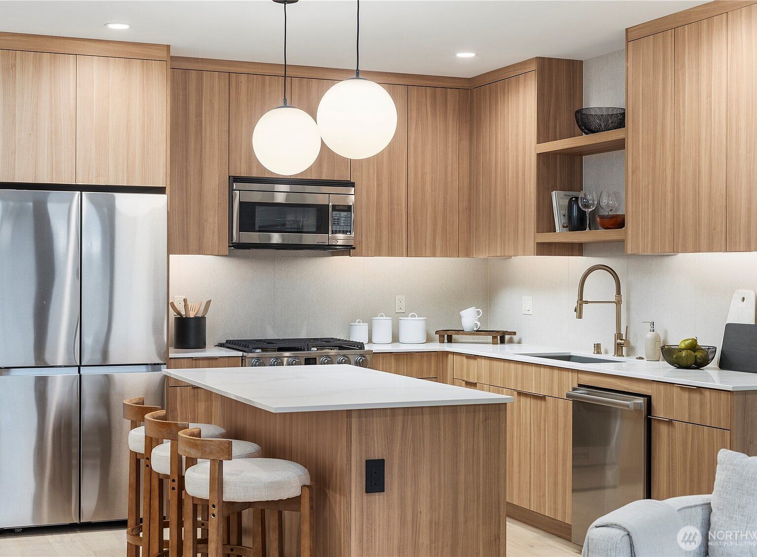 614 5th Ave S #C101 Edmonds, WA 98020  | Single Family